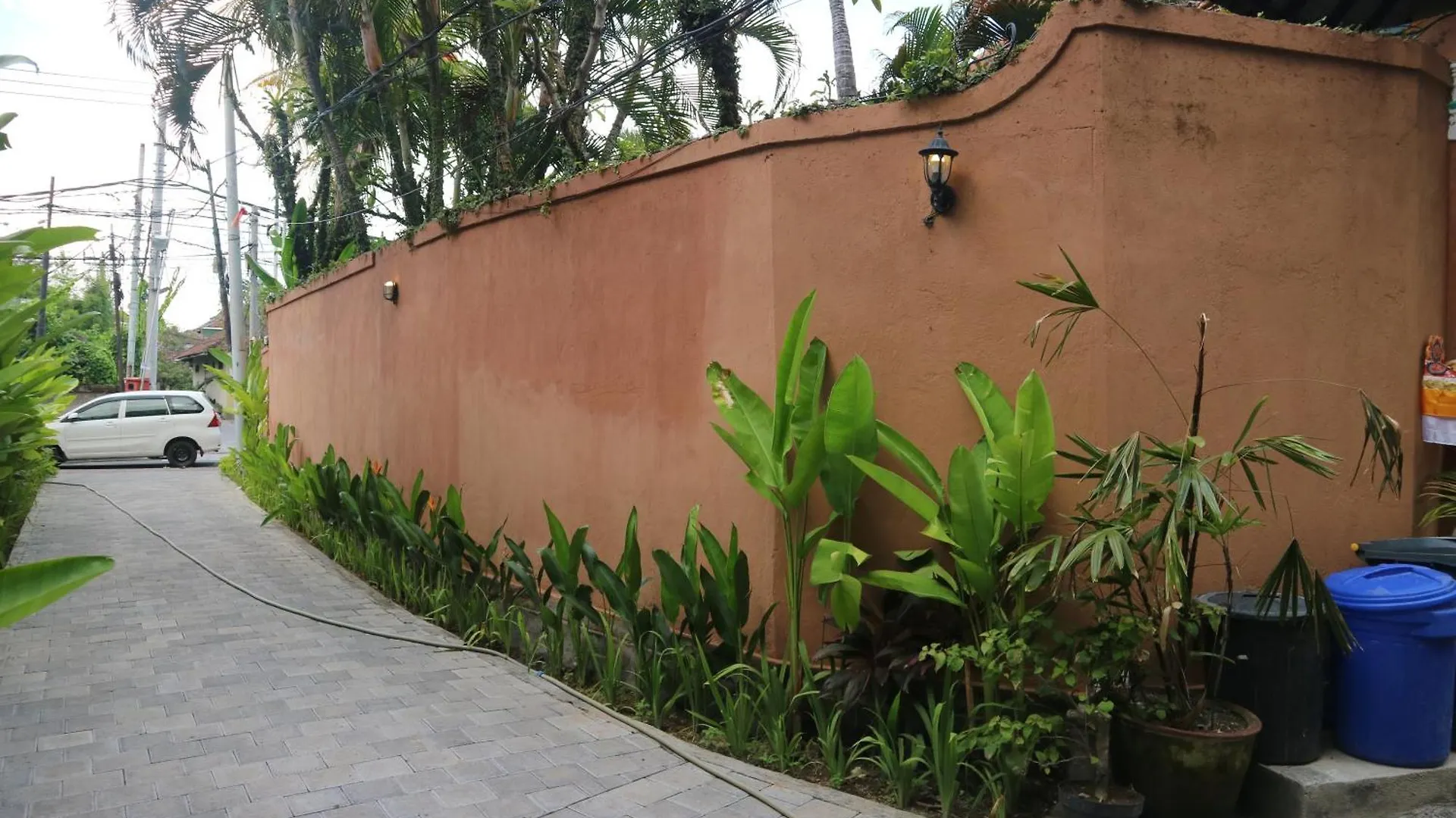 Villa Alam Biru Gardenia Seminyak Endonezya